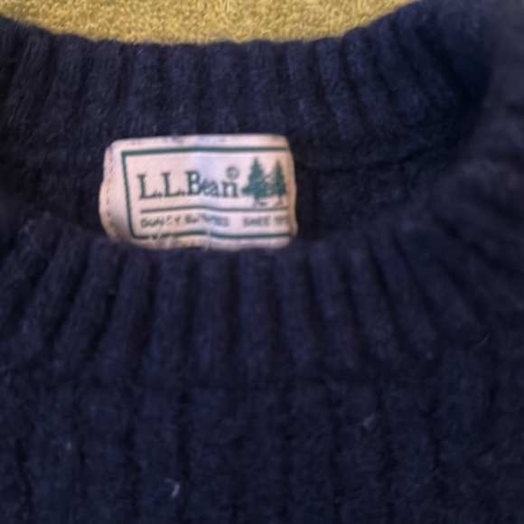 L.L.Bean - Picture 3 of 10